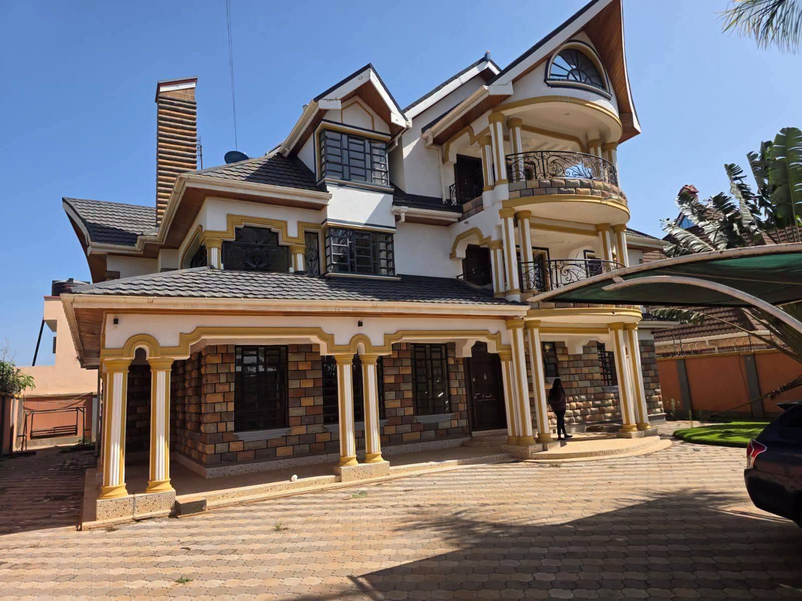 Ultra-Luxury 6 Bedroom All Ensuite Mansion For Sale — Githingiri Estate, Thika